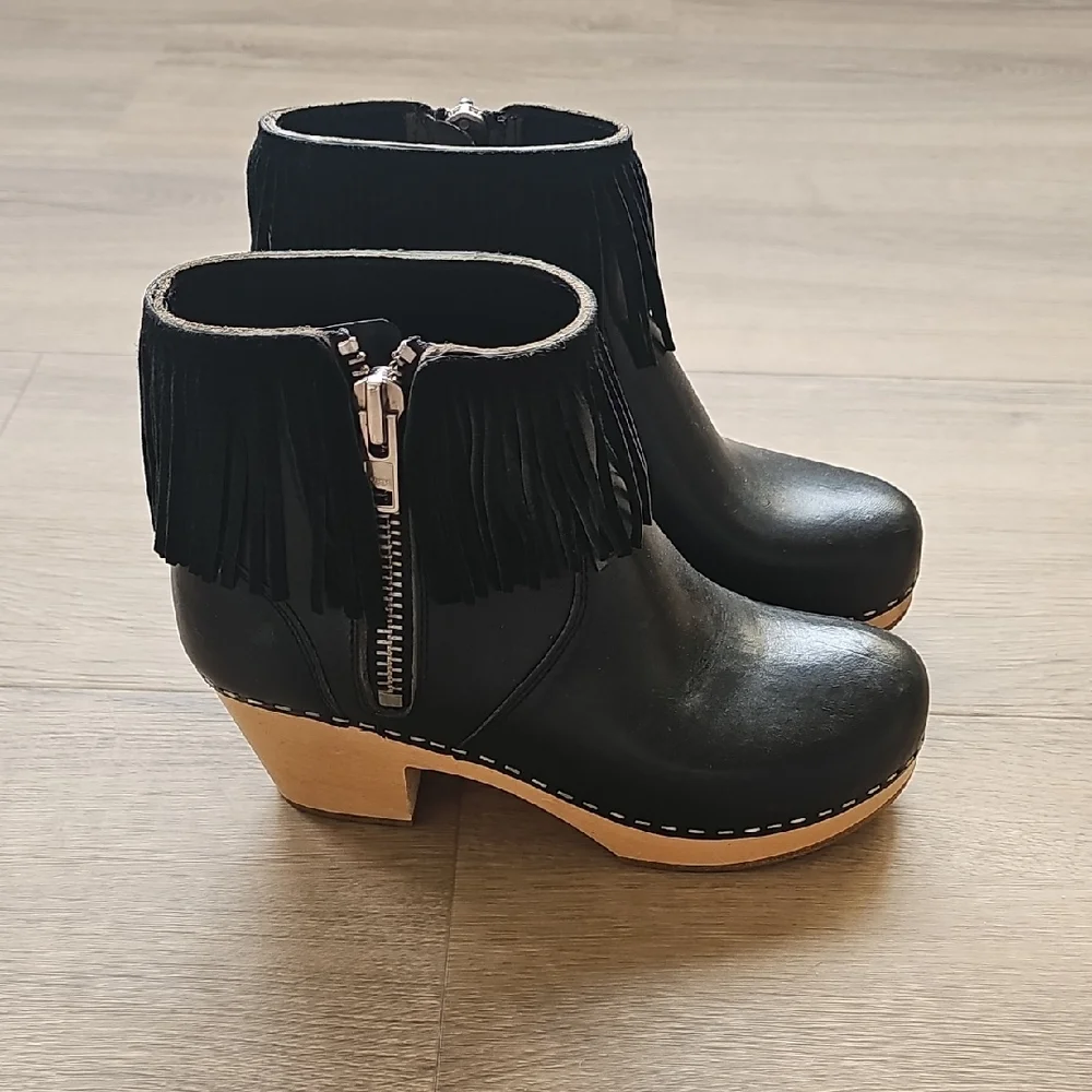Swedish Hasbeens Black Ankle Boots with Fringe Size 37 - Picture 3 of 7